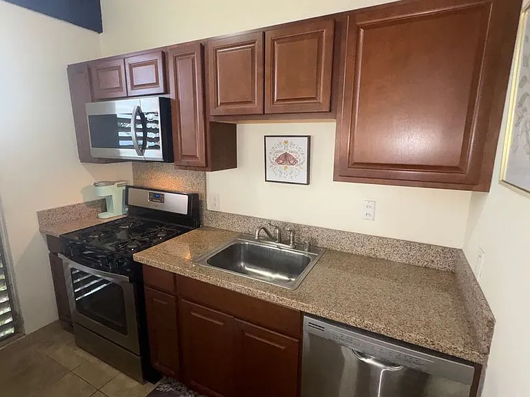 75-5873 Walua Rd #B215 — Photo 4