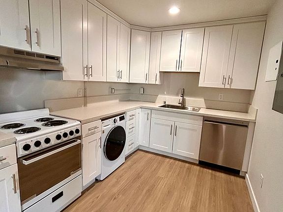5th image of 3810 31st St #111