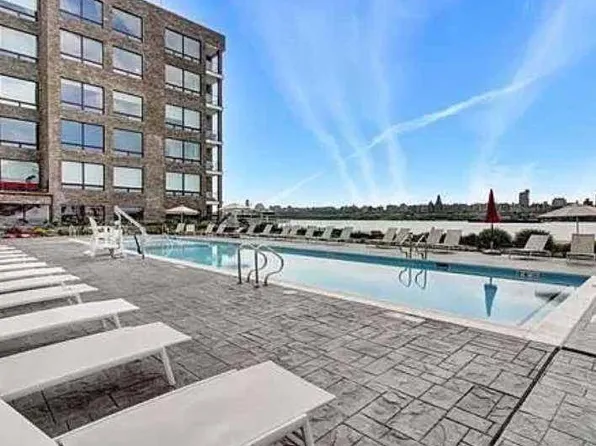 9 Somerset Ln #Penthouse 620, Edgewater, NJ 07020