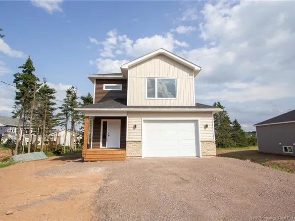 19 Burman St, Sackville, NB E4L 0E7