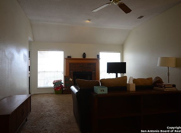 2nd image of 5115 Cabin Lake Dr