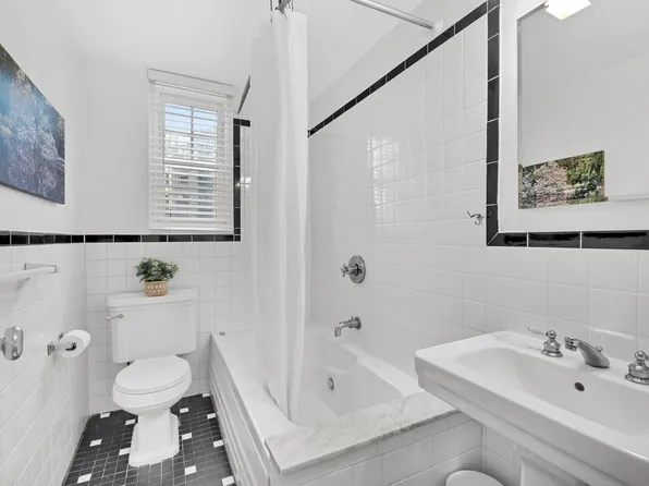 120 Cabrini Boulevard image 12 of 24