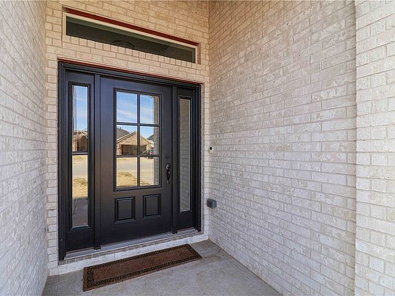 4th image of 3521 Avon Ave