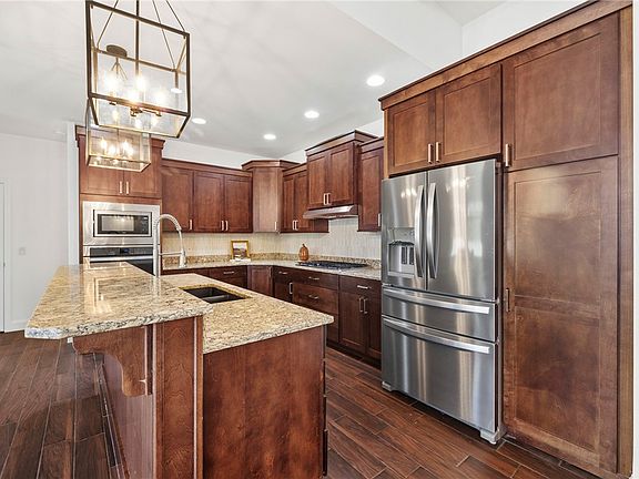 4th image of 3132 Harrier Ln