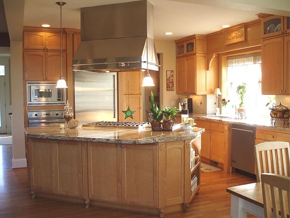 Large Kitchen with Viking Appliances
