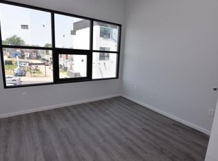 4820 Brown St #2C, Philadelphia, PA
