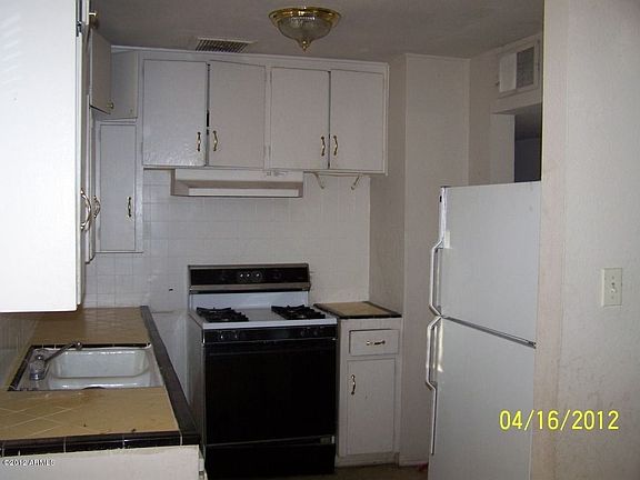 2nd image of 916 N Casa Grande Ave