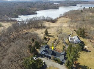 1046 Great Pond Rd, North Andover, MA 01845