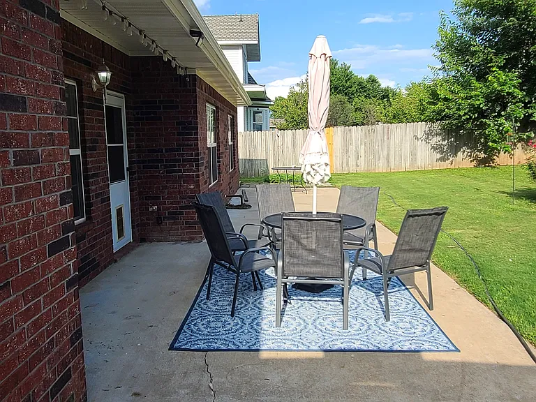 823 Palisades Ave — Photo 8