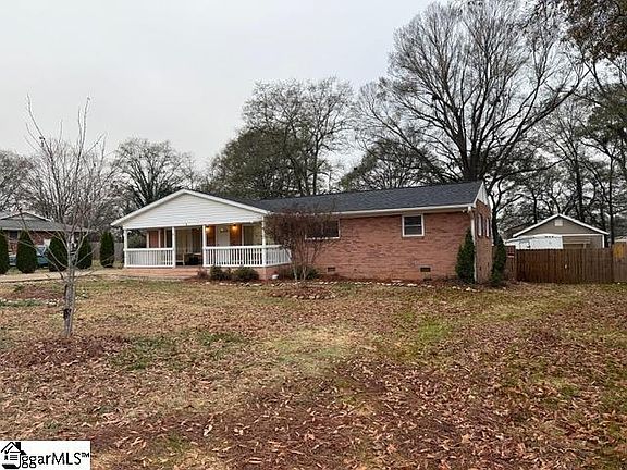 3rd image of 3 Cherrylane Dr