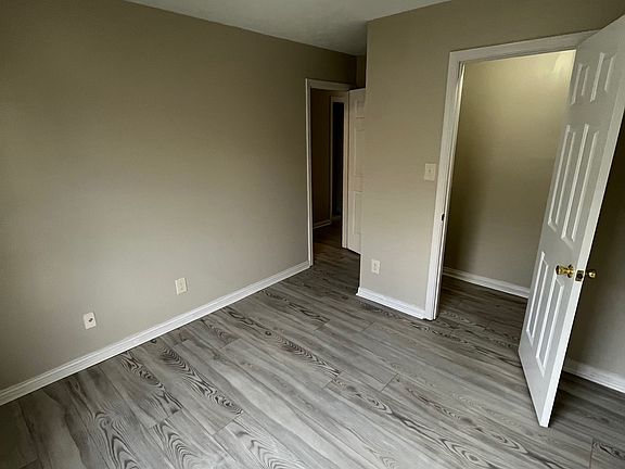 5th image of 714 Morgan Hills Dr