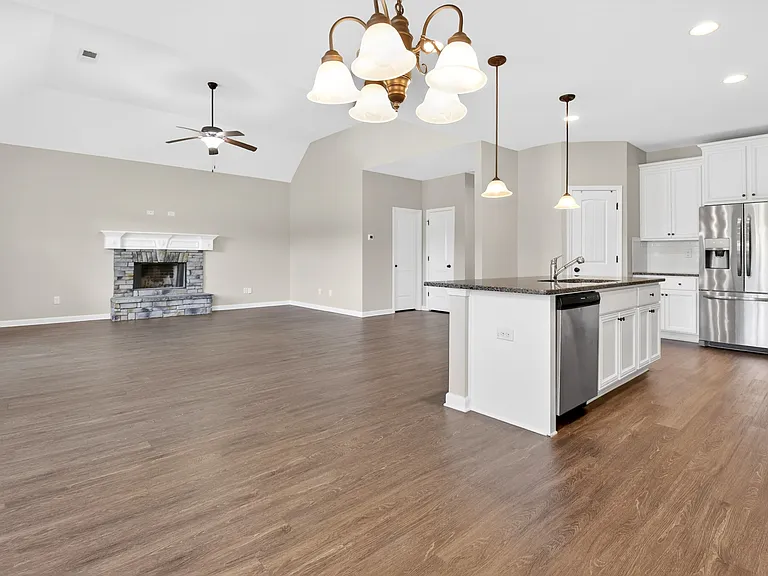 144 Reserve Pl — Photo 44