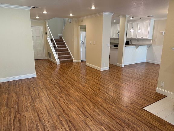 3rd image of 1906 Winding Creek Ct