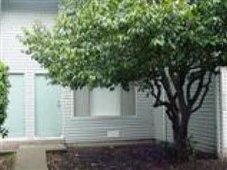 2nd image of 2000 Brookhurst St APT 28