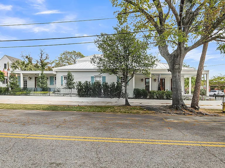 440 Sumter St — Photo 3