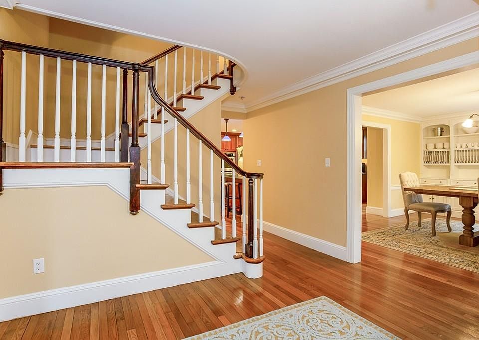 20 Brittany Rd, Longmeadow, MA 01106 Zillow