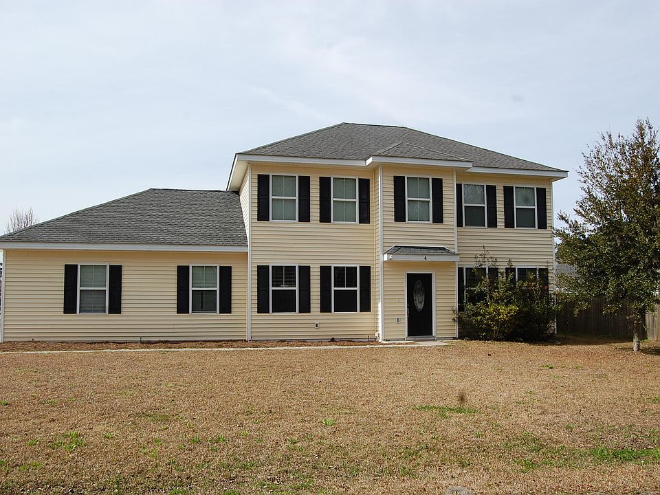 2nd image of 4 Wintergreen Dr