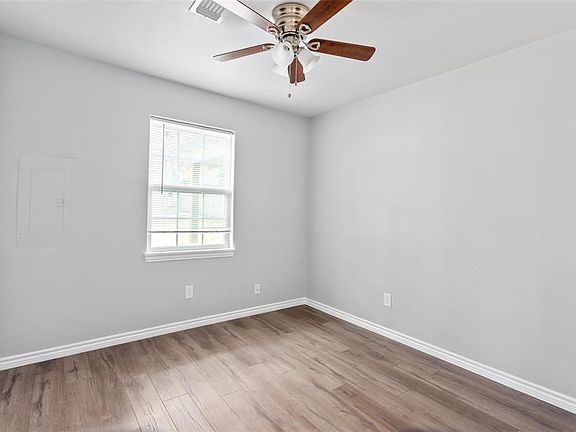 2nd image of 824 Mirike Dr