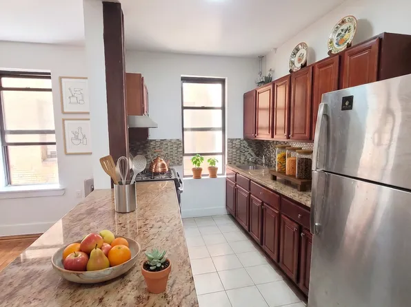 712 West 176th Street image 1 of 9