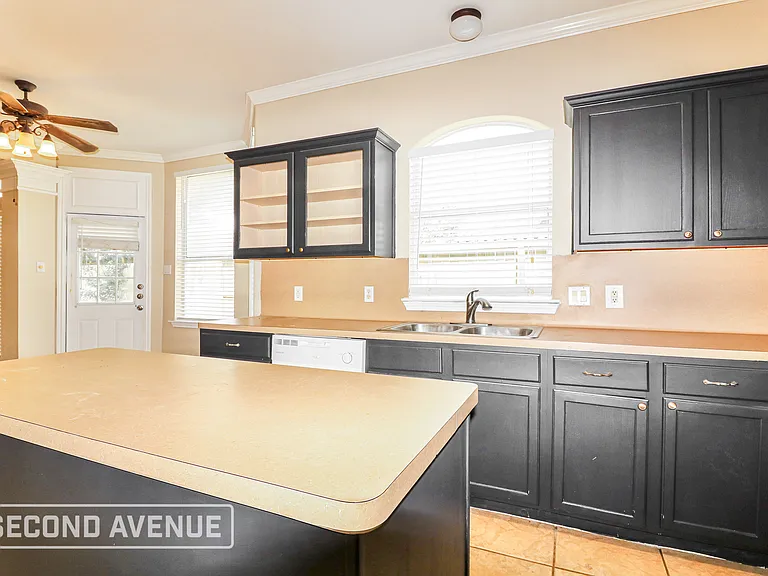 7406 Lake Buchanan Ct — Photo 4