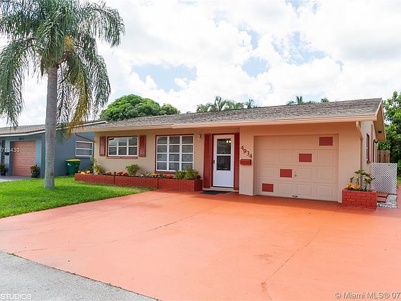 2nd image of 4934 NW 54th Ct