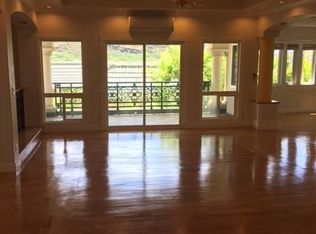 326 Elelupe Rd, Honolulu, HI 96821