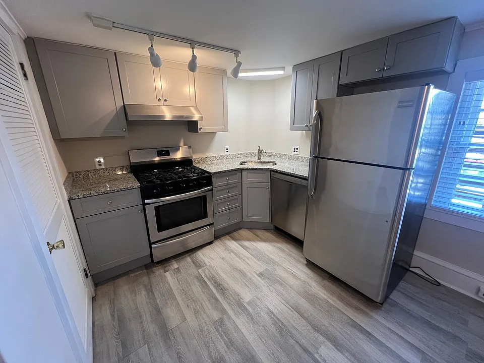Gas cooking, dishwasher, garbage disposal and refrigerator.