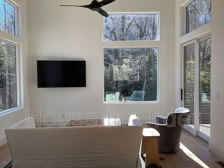 170 Mountain Laurel Ln — Photo 17