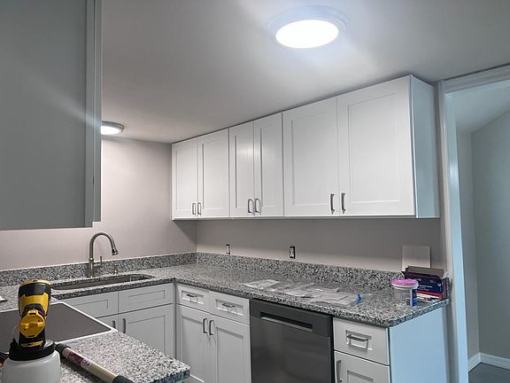 4th image of 3614 W North B St