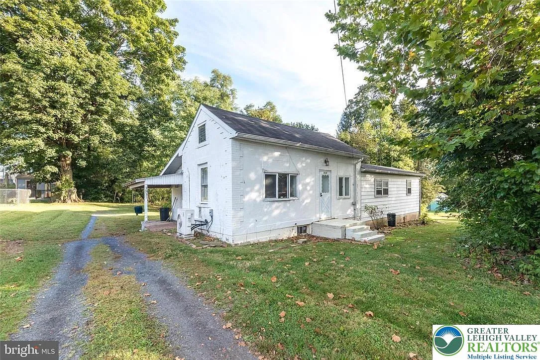 3935 Linden St photo 1