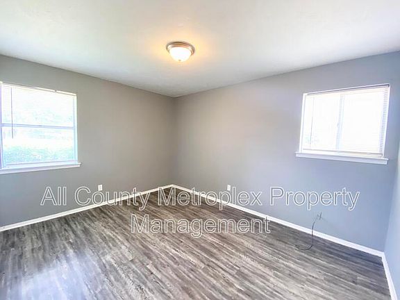 5th image of 1010 Cherrywood Dr