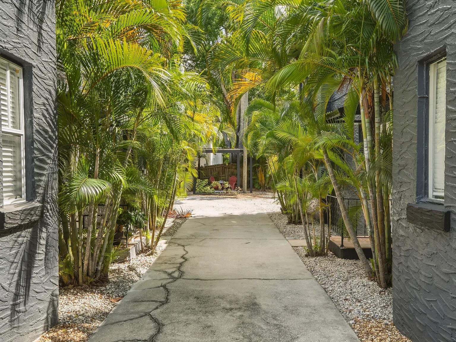 2 bed, 850 sqft, $1,790 — Photo 4