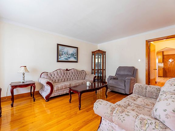 3rd image of 4354 S Komensky Ave