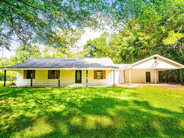 35 Oak Ridge Ln, Sumrall, MS 39482