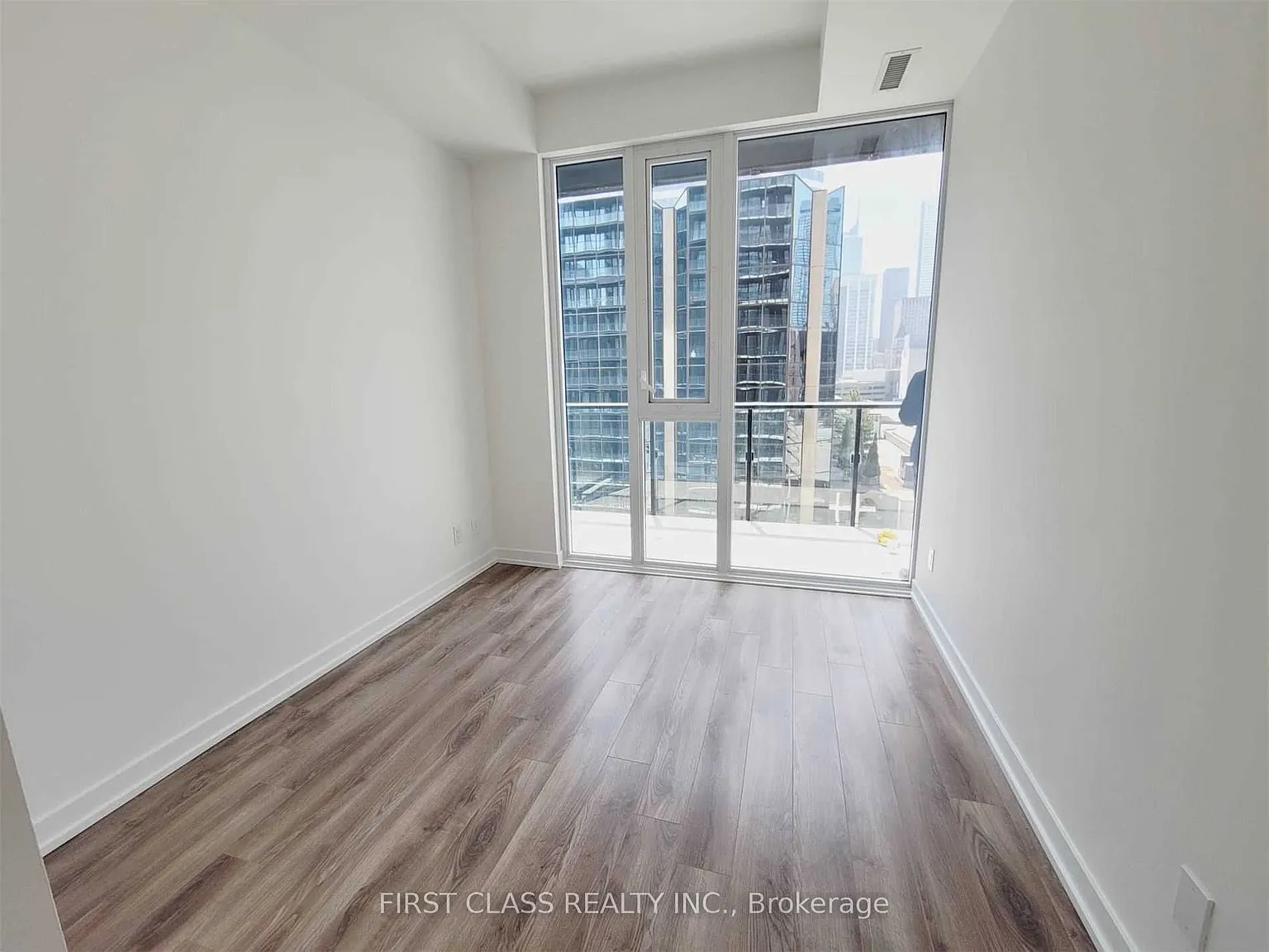 3 bed, $3,100 — Photo 4