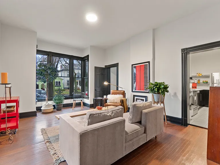 1232 W Washington Blvd — Photo 2