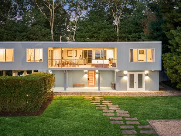 1039 Springs Fireplace Rd, East Hampton, NY 11937