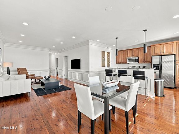 2nd image of 421 W Main Street #201