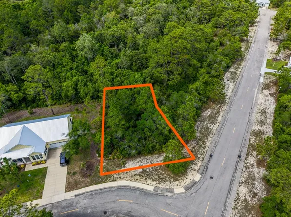 137 Anhinga Ct, Carrabelle, FL 32322