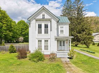 337 S Windsor St, South Royalton, VT 05068
