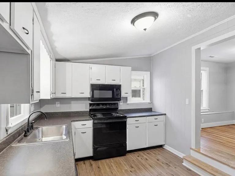 507 W Main St #B — Photo 7