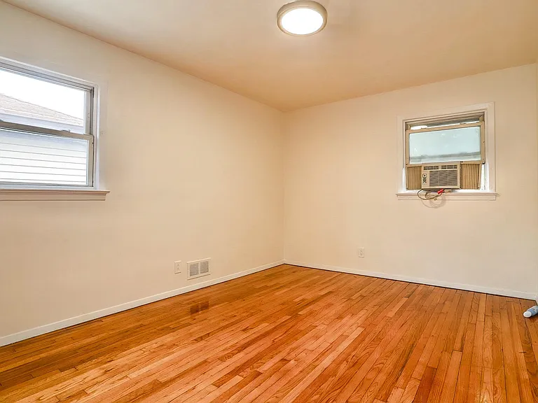 502 Avenue E #2 — Photo 13