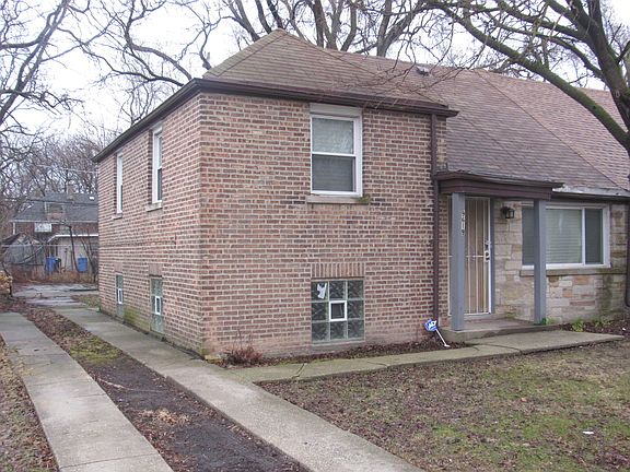 3rd image of 9619 S Luella Ave