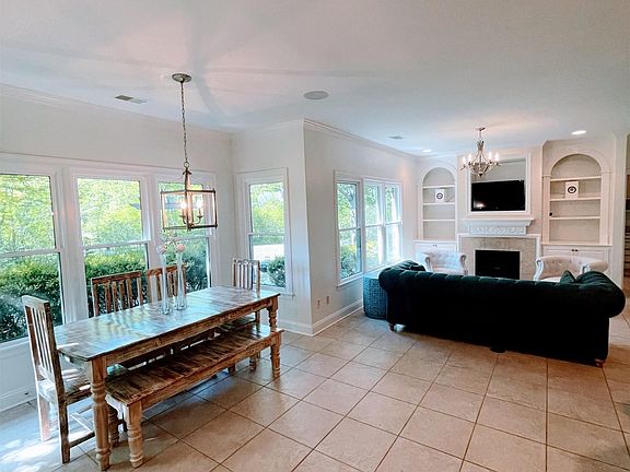 5th image of 9983 Houston Oak Dr