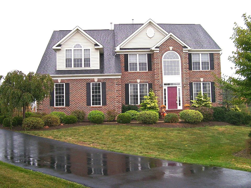1st image of 3301 Fox Valley Dr