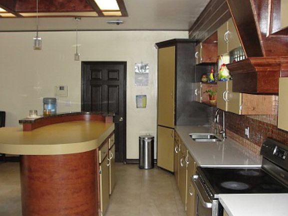 5th image of 1010 Acacia Lake Dr