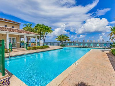 1120 Lake Shore Drive #206, Lake Park, FL, 33403