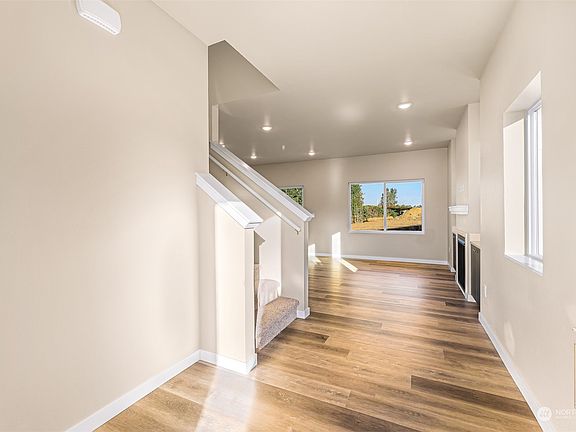 2nd image of 2640 Sandwood Lane