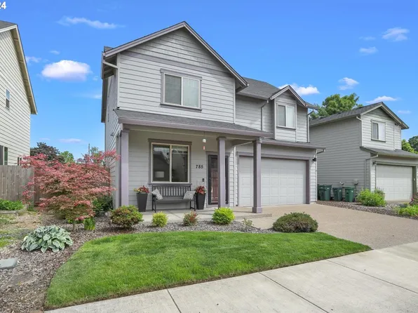 785 SE Locust St, Dundee, OR 97115