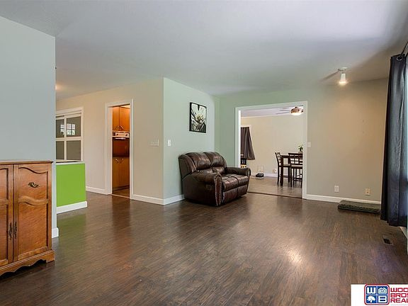 4th image of 310 Wedgewood Dr